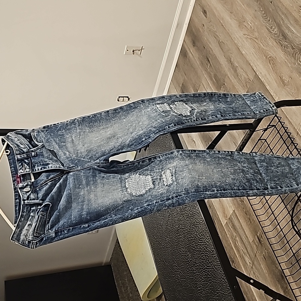 Jeans - Picture 2 of 5